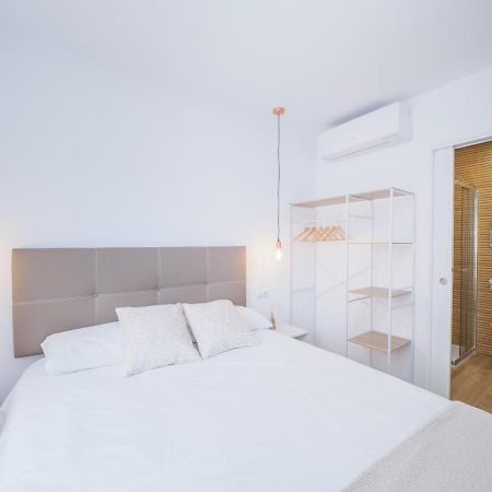 Cubo'S Hostal William'S Sunny 3 With Breakfast ตอร์เร เด เบนากาลบอน ภายนอก รูปภาพ