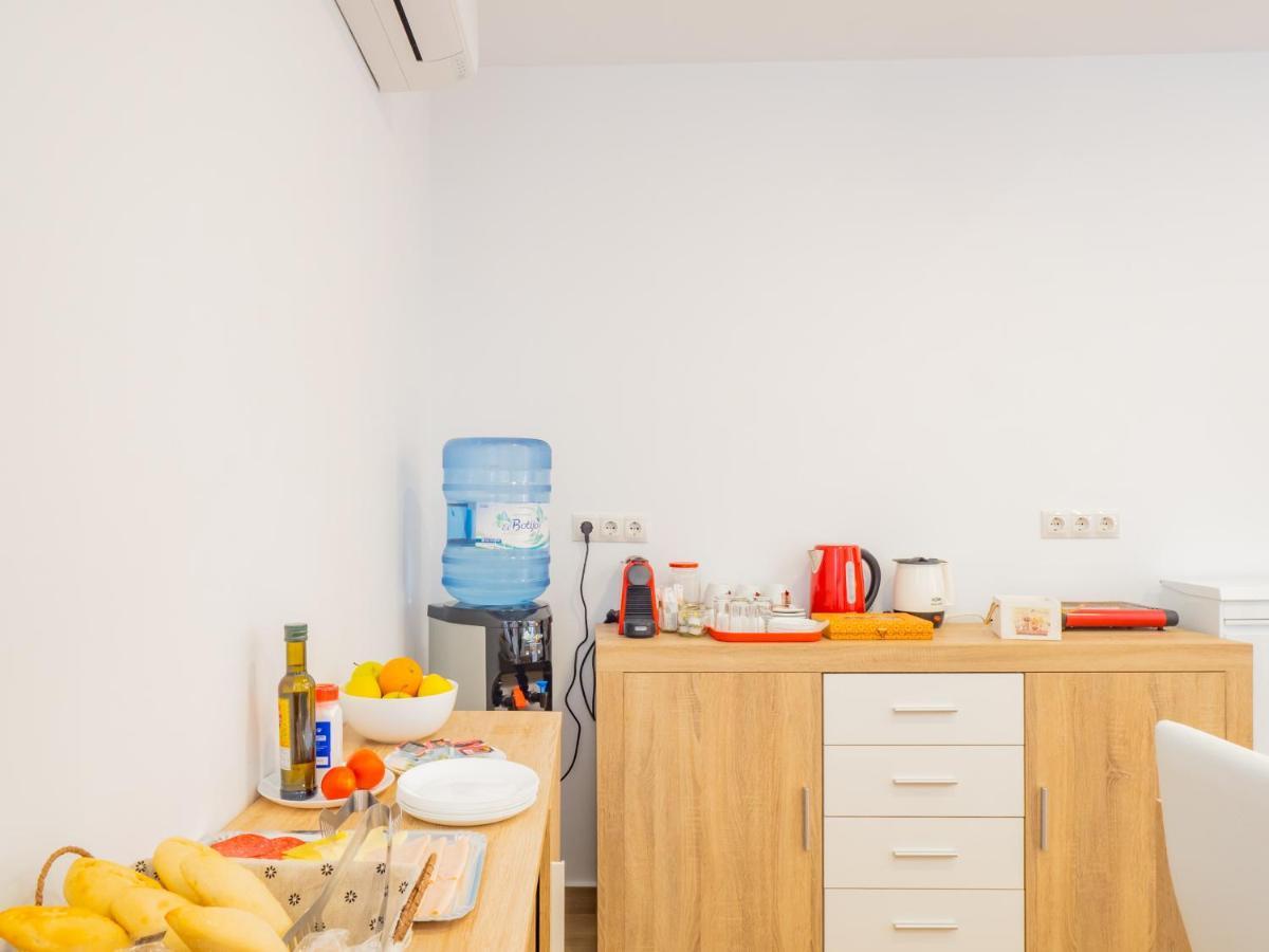 Cubo'S Hostal William'S Sunny 3 With Breakfast ตอร์เร เด เบนากาลบอน ภายนอก รูปภาพ